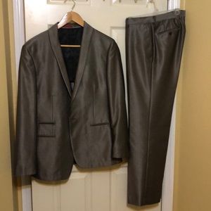 Men’s John Varvatos Star USA Suit